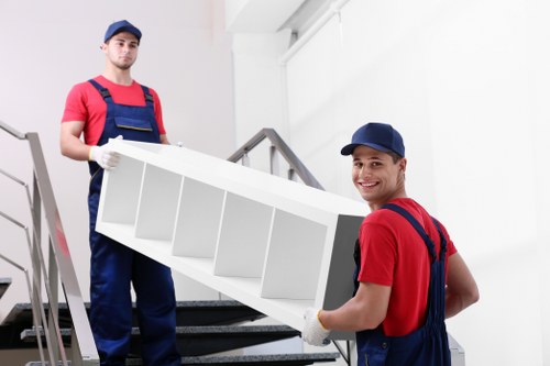 Commercial man and van removal support in Finsbury